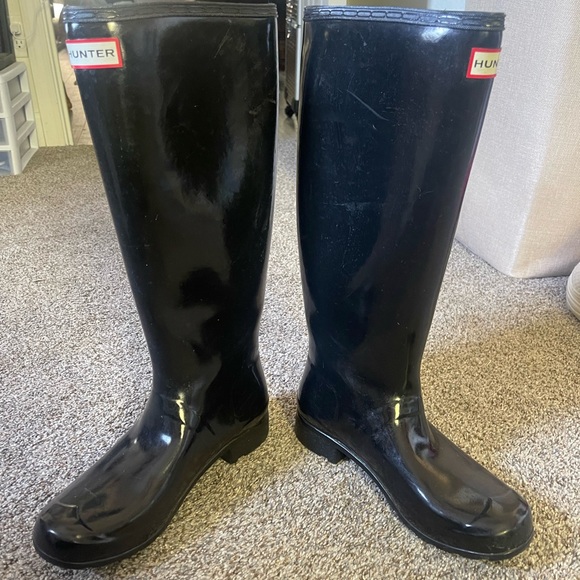 Women’s Size 9 Hunter Rain Boots - Picture 1 of 6